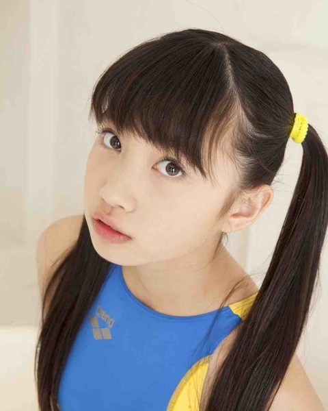 黒宮れい2 : グラビア格納庫