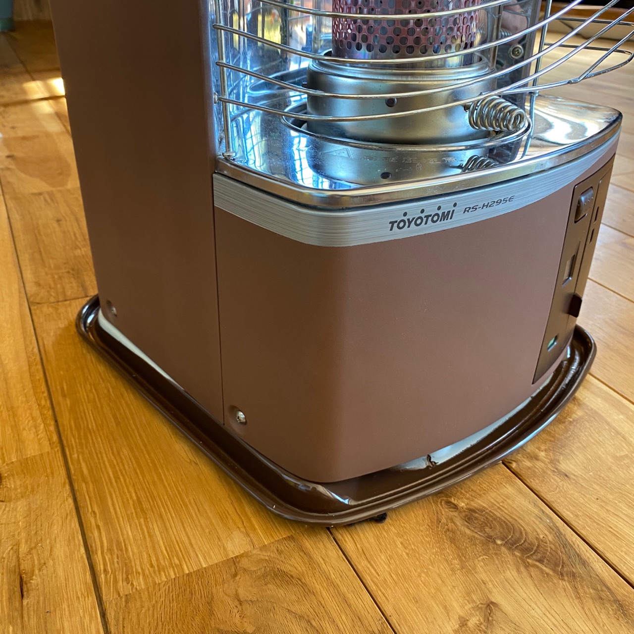 トヨトミ 石油ストーブNL-C3215E3 トヨトミ 石油ストーブNL-C3215E3 Amazon | トヨトミ 石油