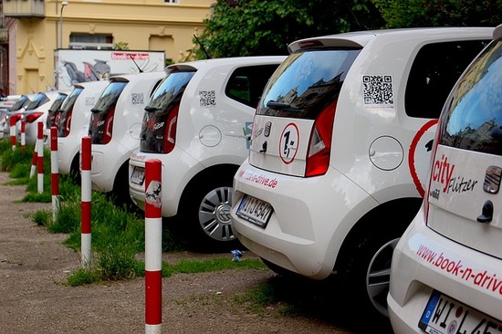 carsharing-1436203_640