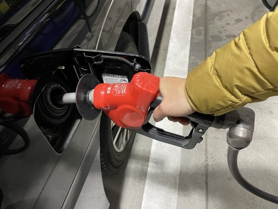 給油ガソリンスタンド