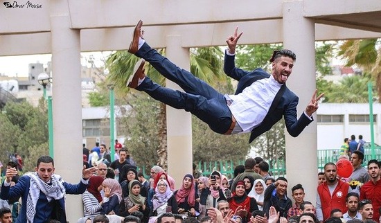 flying-man-3400007_640
