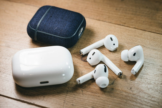 airpods458A3004_TP_V4
