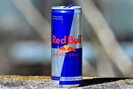 red-bull-3301415_960_720