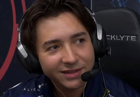 4de7a249-69cd-4e32-8fed-f80ff53eb913