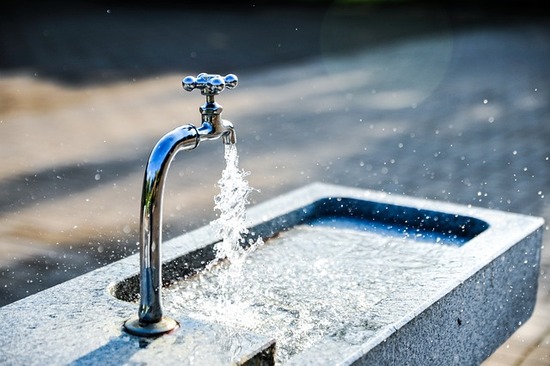 faucet-3240211_640