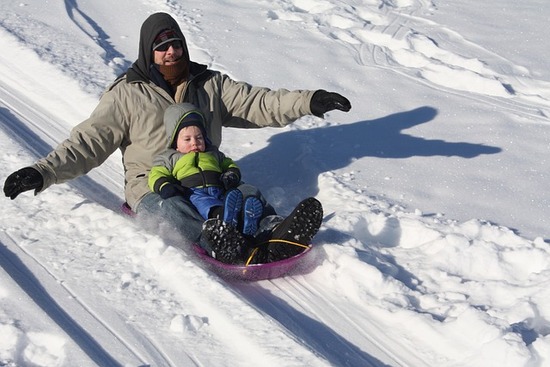 sledding-geabaa45fd_640