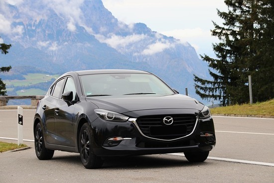 mazda-7498005_640