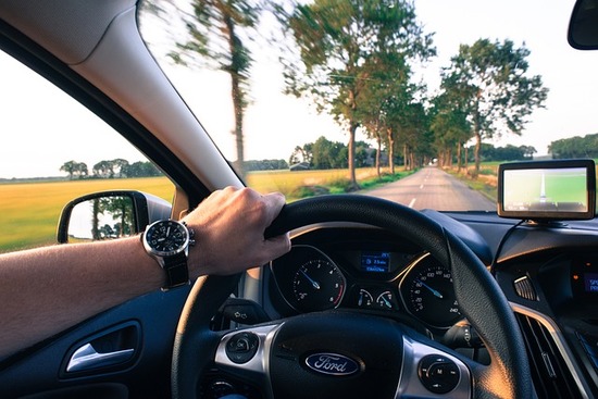 driving-g4d3d688c5_640