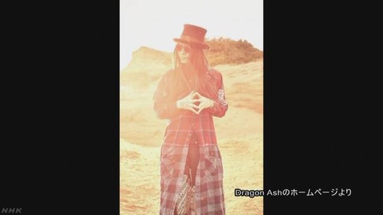 K10011999671_1907200210_1907200211_01_02