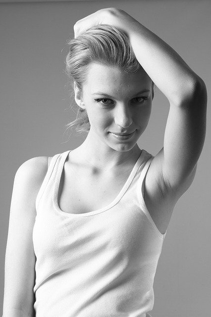 model-2614506_640
