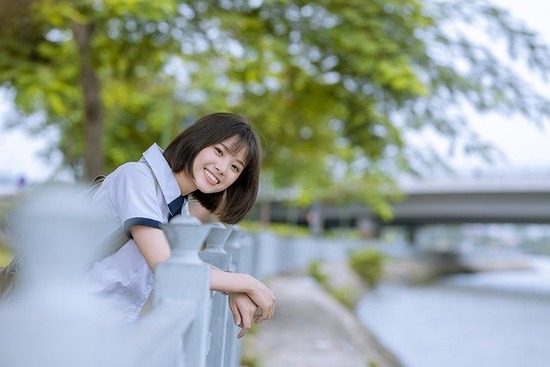 girl-g805221e48_640