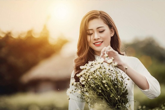 woman-g25e4665e7_640