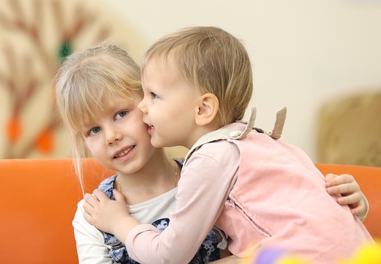 kids-gcb1e46913_640