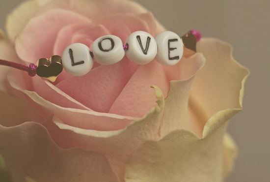love-3388626_640