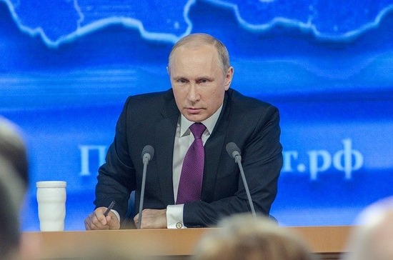 putin-g3283aae5f_640
