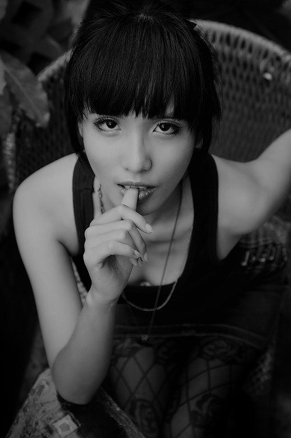 girl-1741948_640