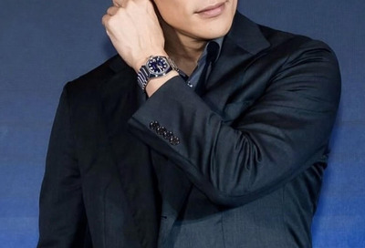 鈴木 亮平　セイコー 　キングセイコー　「VANAC」　公式Instagramより