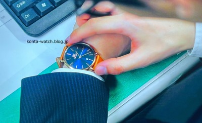 青木 柚　オレブス　ウルトラスリム  ブルー(RG)ブラウン　ドラマイズム 『往生際の意味を知れ！』より