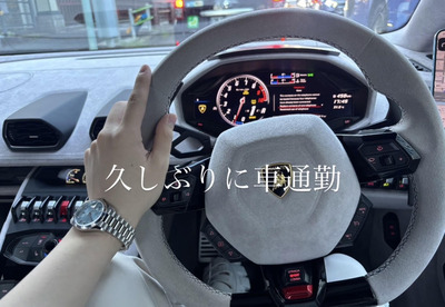 ROLAND（ローランド）　ロレックス　オイスター パーペチュアル デイデイト 40  PT アイスブルー文字盤　公式Instagramより