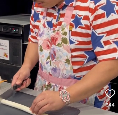 クロちゃん（安田大サーカス）　マルニ×カシオ　Gショック　コラボレーションモデル　公式Instagramより