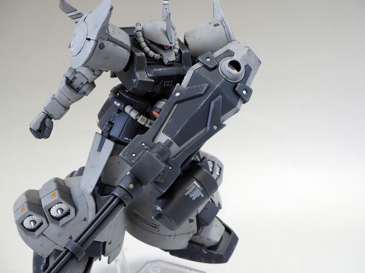 完成品 1/144 HG グフ