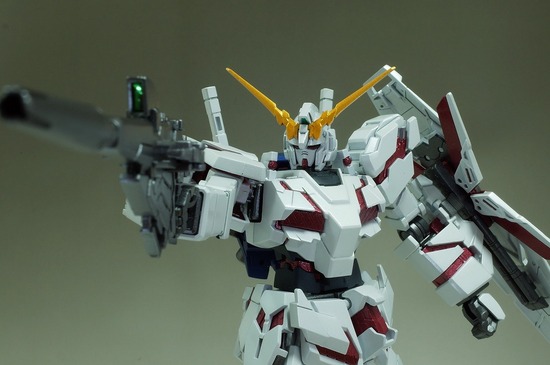 ユニコーンガンダム デストロイモード パール塗装