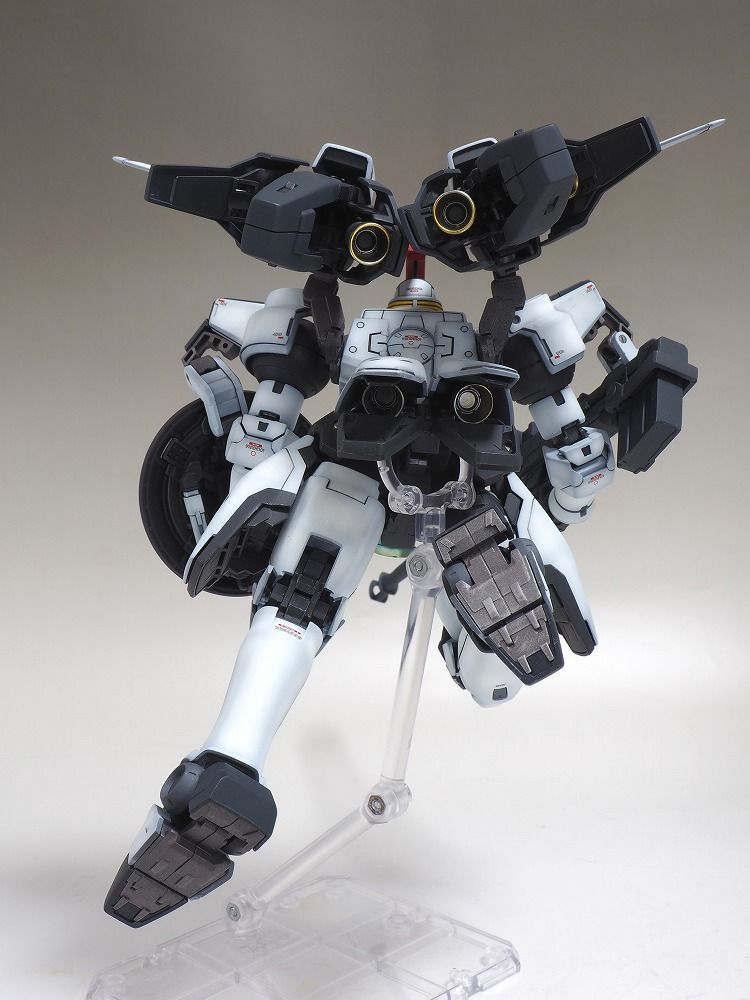 完成品レビュー】1/100 MG トールギス【塗装】【グラデーション