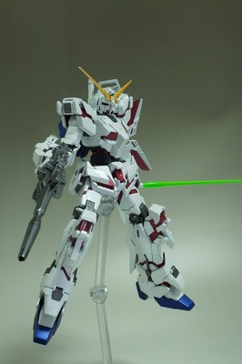 ユニコーンガンダム デストロイモード パール塗装
