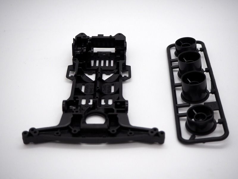 フルカスタム　スーパー2 シャーシー　超軽量　電池落し　カーボン　ペラタイヤ ネオトライダガーZMC カーボンスペシャル (スーパーIIシャーシ