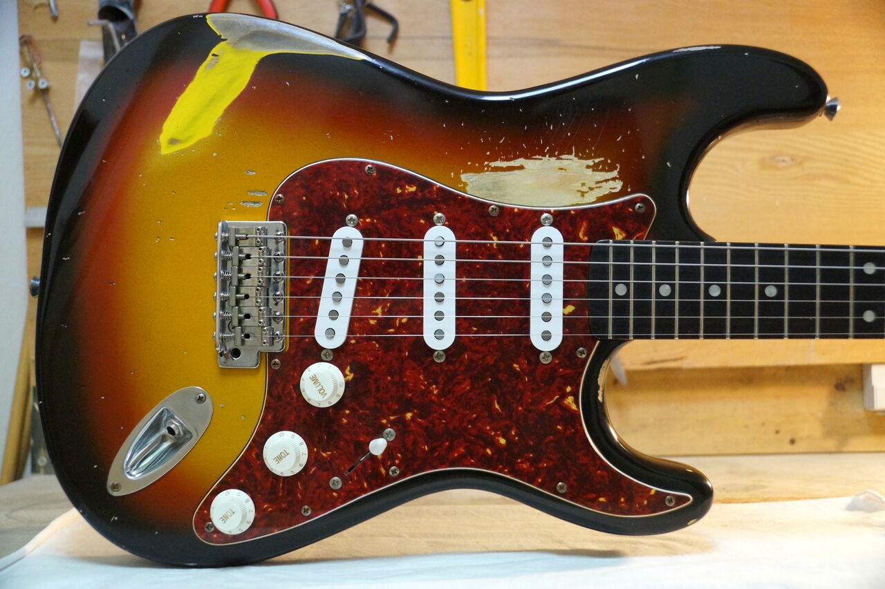 Fender Japan ストラトフジゲン製John Mayer風カスタム Fender Japan ストラトフジゲン製John Mayer風カスタム ジョン