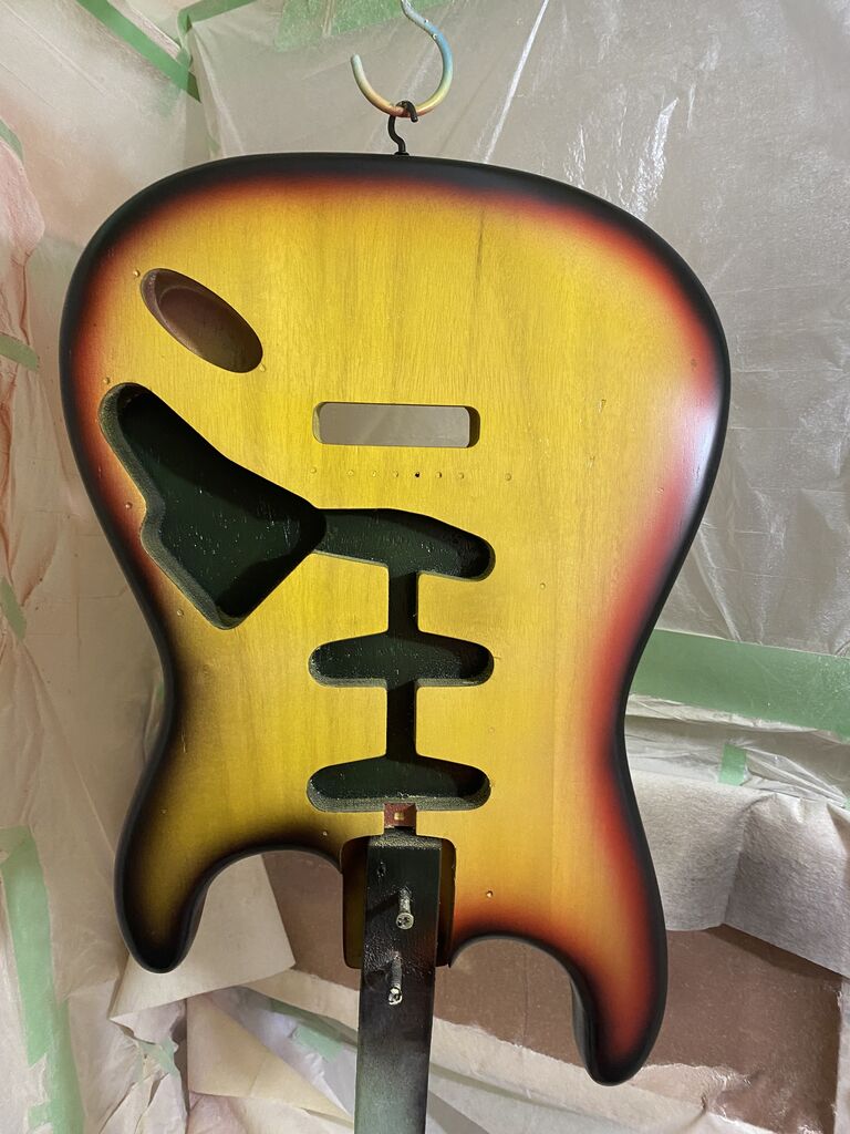 カナダ産アッシュ材 エレキギター ストラトキャスター ボ