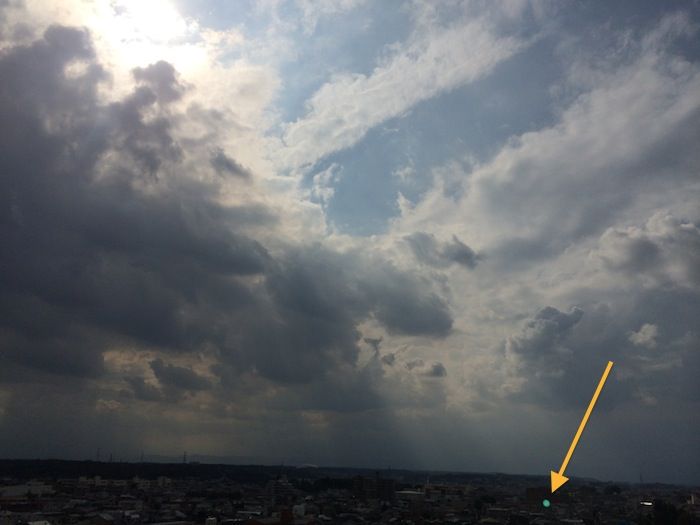 Iphone 5sで撮った写真に緑の丸が写るのですが 風まかせ