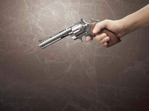 アメリカの白人少年（１３）、家に侵入してきた強盗を射殺