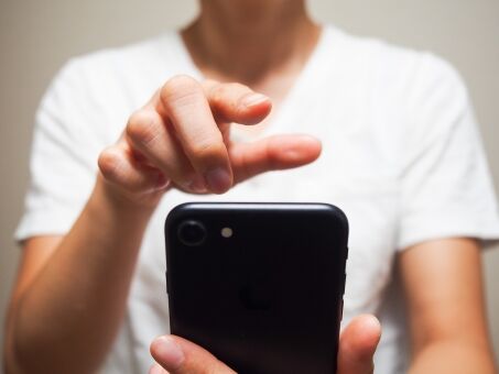 【速報】史上最強の日本製スマホが発表！！