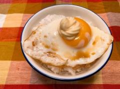 やってみたい目玉焼き料理1位！ 卵のスペシャリストがおすすめする「たまごのせごはん（TNG）」の作り方とは