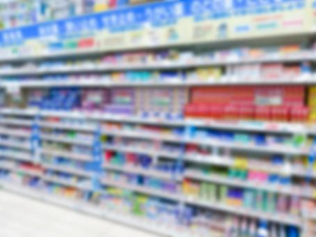 【画像】ドラッグストアにて桁違いのお酒が取り扱われる