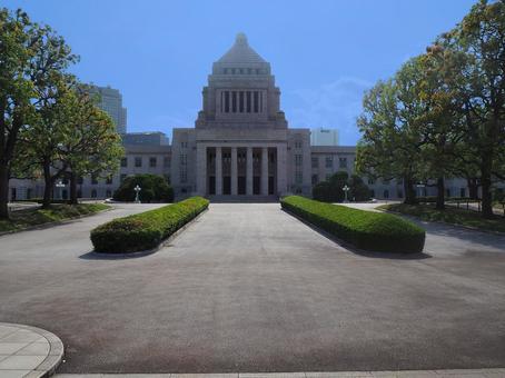 日本政府、とうとうIT化をガチりだす！！フロッピーディスクを廃止へ！！！