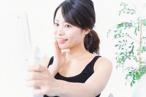 「シミが3日で消える」誇大広告　通販業者に9カ月の業務停止命令