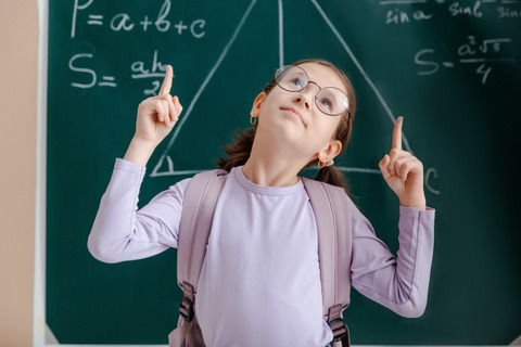 【朗報】数学オリンピックにおいて米国チームがこの20年で初めて中国チームに勝っ…　　ん？