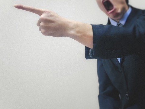 人は情報不足のときほど「自分の方が絶対に正しい！」と思い込みやすくなる　(米研究)