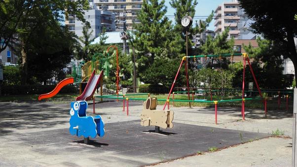 「子どもの声うるさい」苦情きっかけに市が公園廃止　課長決済…部長・市長への報告遅れる　事前の住民説明会なし