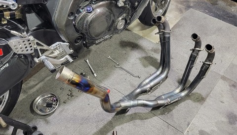 CBR1000RR SC57 TSRサイド出しフルエキ ※完成 : 磯子岸壁夜遊び倶楽部#45