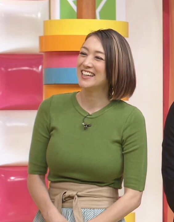 人妻シェリーの爆乳 画像 知的で胸元甘いハーフなんて最高じゃん エントピ Entertainment Topics