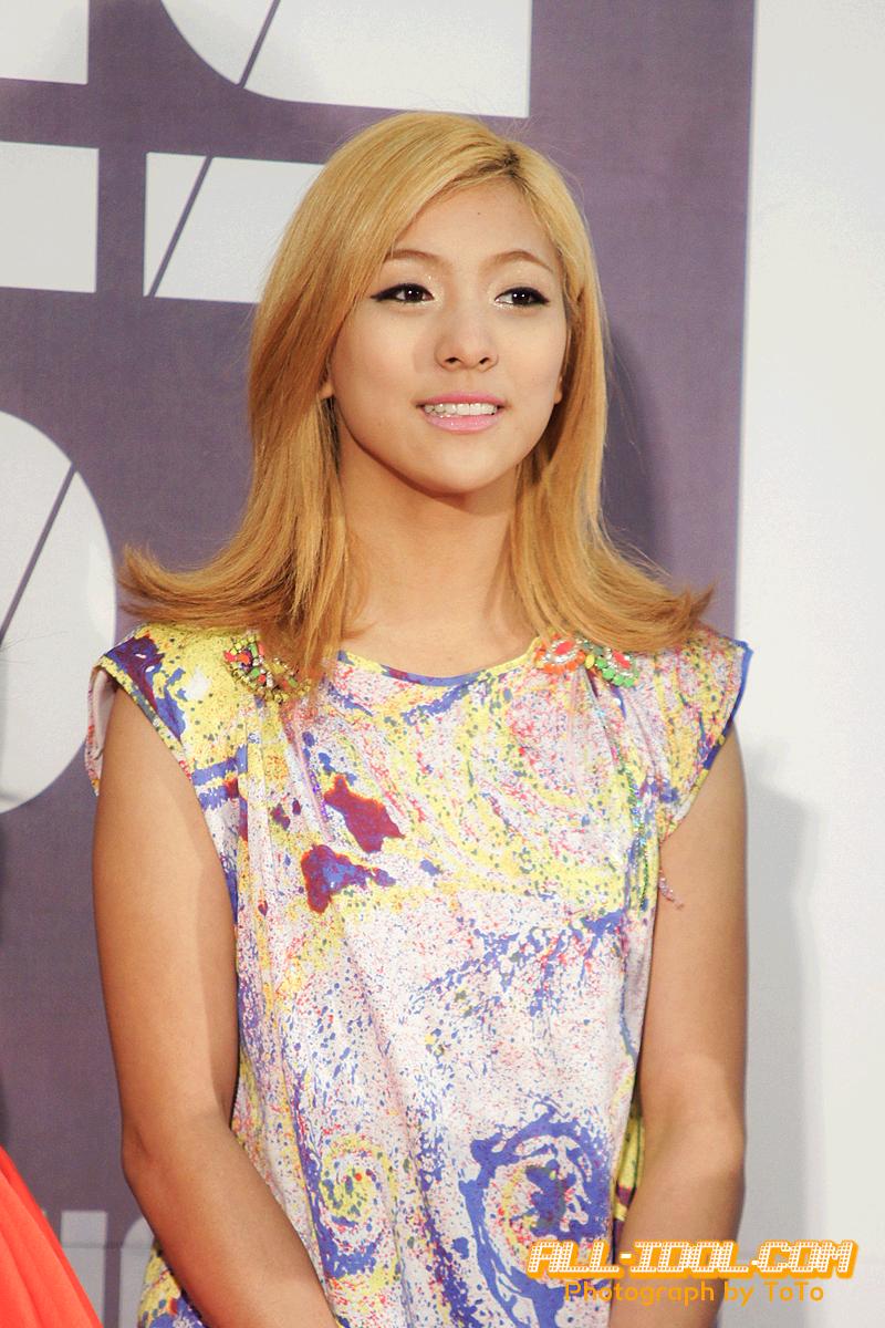 F X ルナ ヨジャヨング