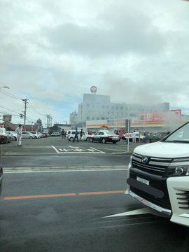 動画 ダイレックス三潴店のセレナ炎上の出火原因は収れん火災か消毒用アルコールの可能性も これキチ速報 動画 ダイレックス三潴店のセレナ炎上の出火原因は収れん火災か消毒用アルコールの可能性も これキチ速報