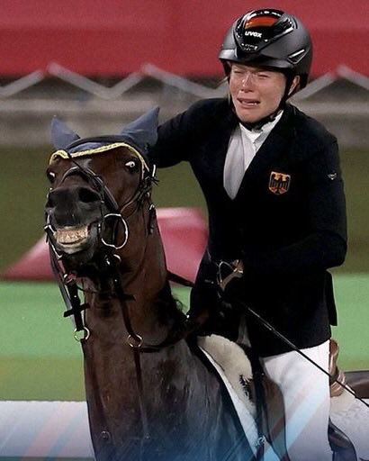 近代五種 馬術 運の欠陥競技 ドイツ選手が駄馬を抽選で乗馬しトップ1位 最下位に泣く ハミ装着が悪い これキチ速報 近代五種 馬術 運の欠陥競技 ドイツ選手が駄馬を抽選で乗馬しトップ1位 最下位に泣く ハミ装着が悪い これキチ速報