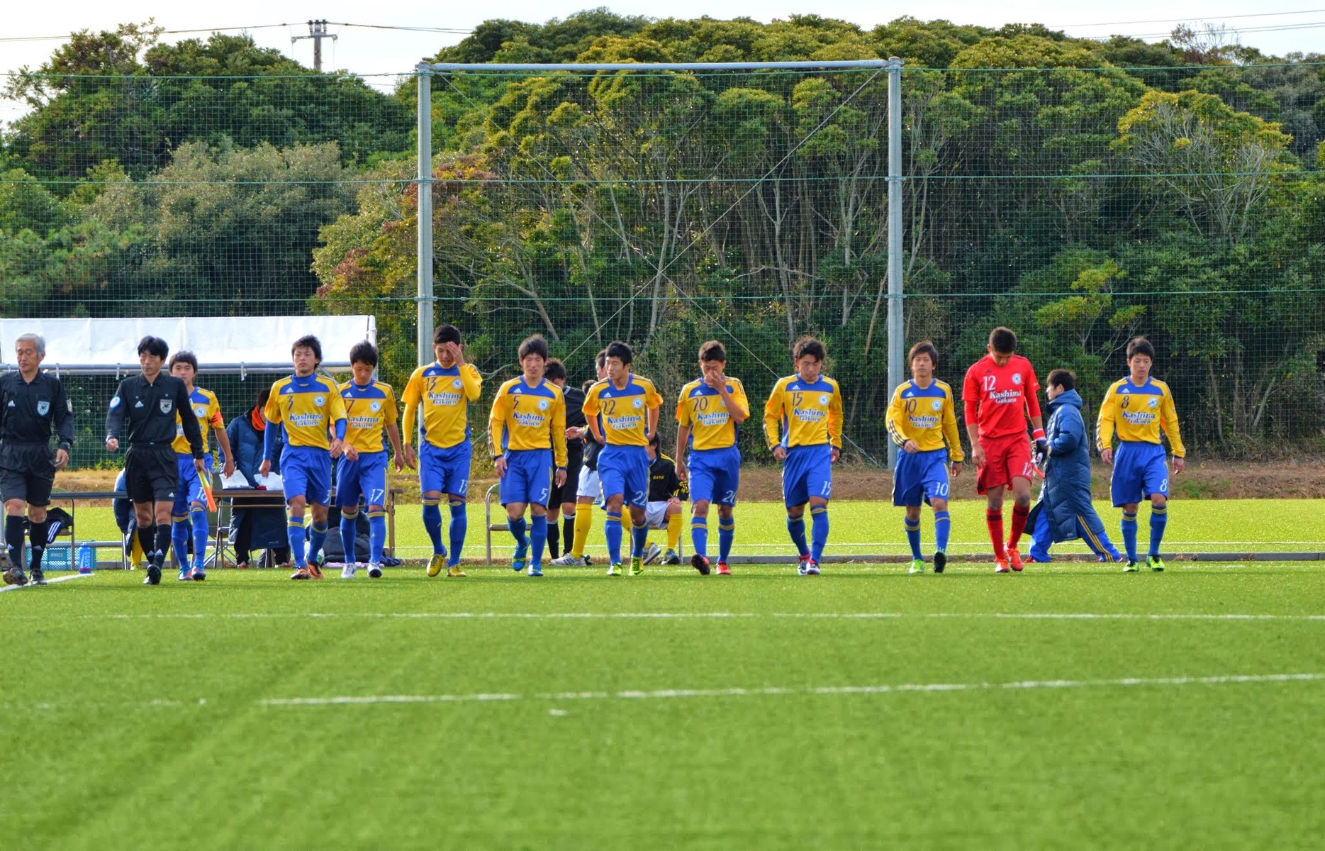 プリンス関東2部 最終節 Vs 幕張総合高校戦 の写真をアップしました 鹿島学園サッカー部父母会公認ブログ Pride Of Yellow Blue