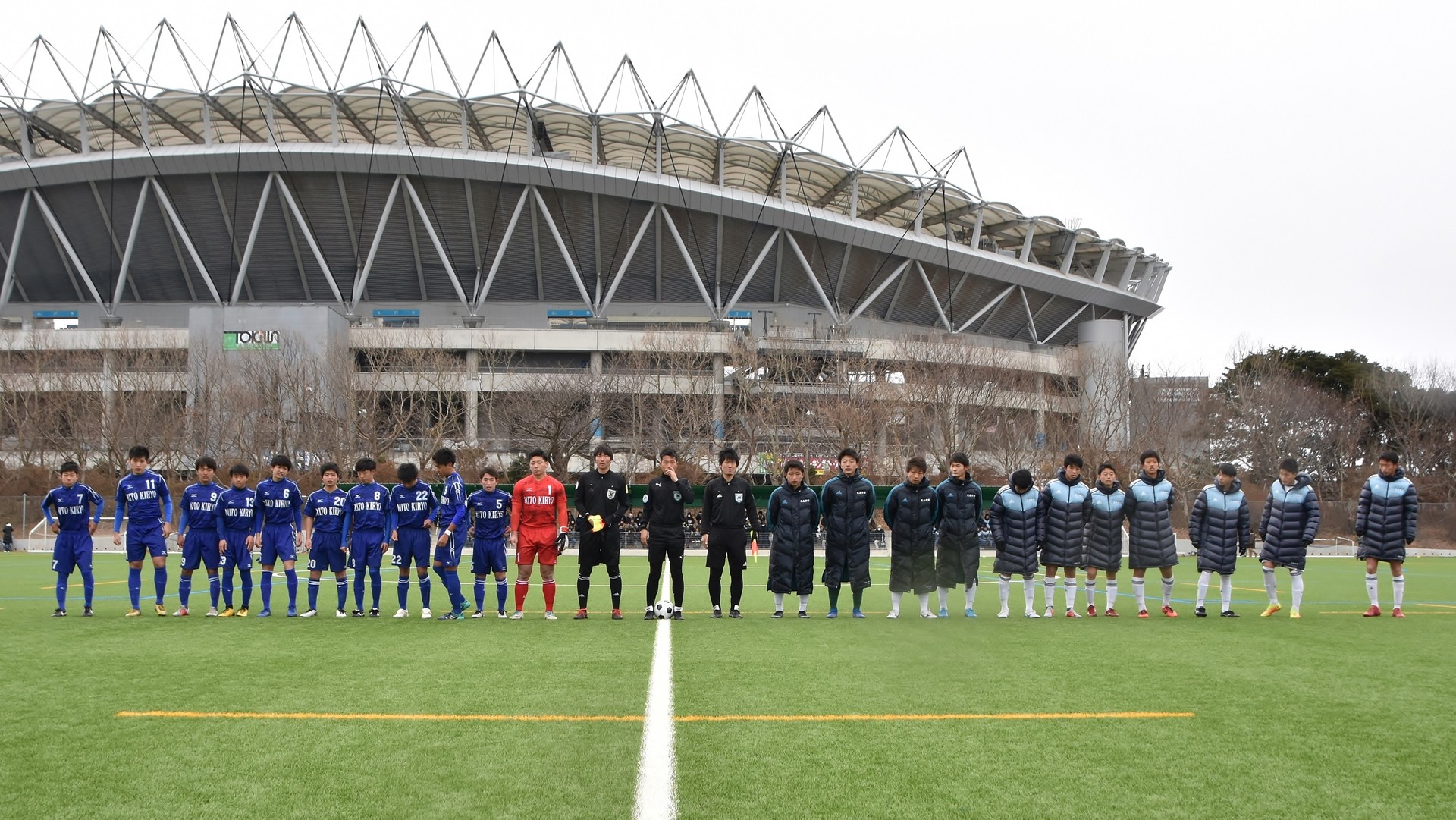 1月26日 土 に行われた 茨城県高校サッカー新人大会 準決勝 Vs 水戸葵陵 の写真をwebアルバムにアップしました 鹿島学園サッカー部父母会公認ブログ Pride Of Yellow Blue 1月26日 土 に行われた 茨城県高校サッカー新人大会 準決勝 Vs 水戸葵陵 の写真をwebアルバムにアップしました 鹿島学園サッカー部父母会公認ブログ Pride Of Yellow Blue