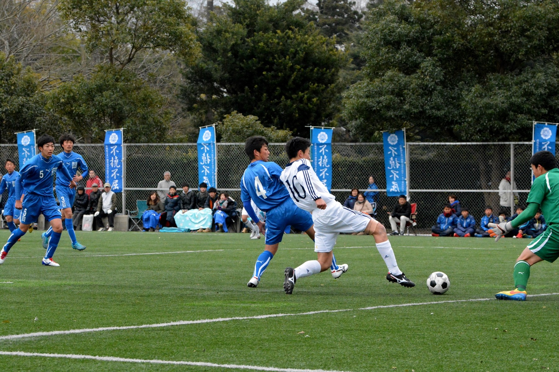 茨城県高校サッカー新人大会 準決勝 Vs水戸商 決勝 Vs明秀日立 の結果 見事 優勝を飾りました 鹿島学園サッカー部父母会公認ブログ Pride Of Yellow Blue