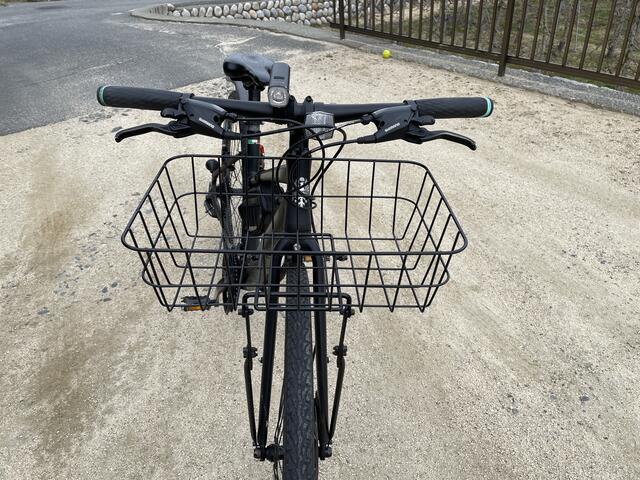 ビアンキクロスバイクに前カゴを付けて、利便性が大幅アップ